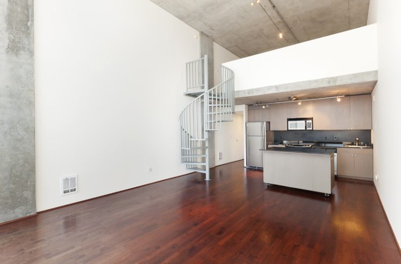855 Folsom 337 Living Room 3